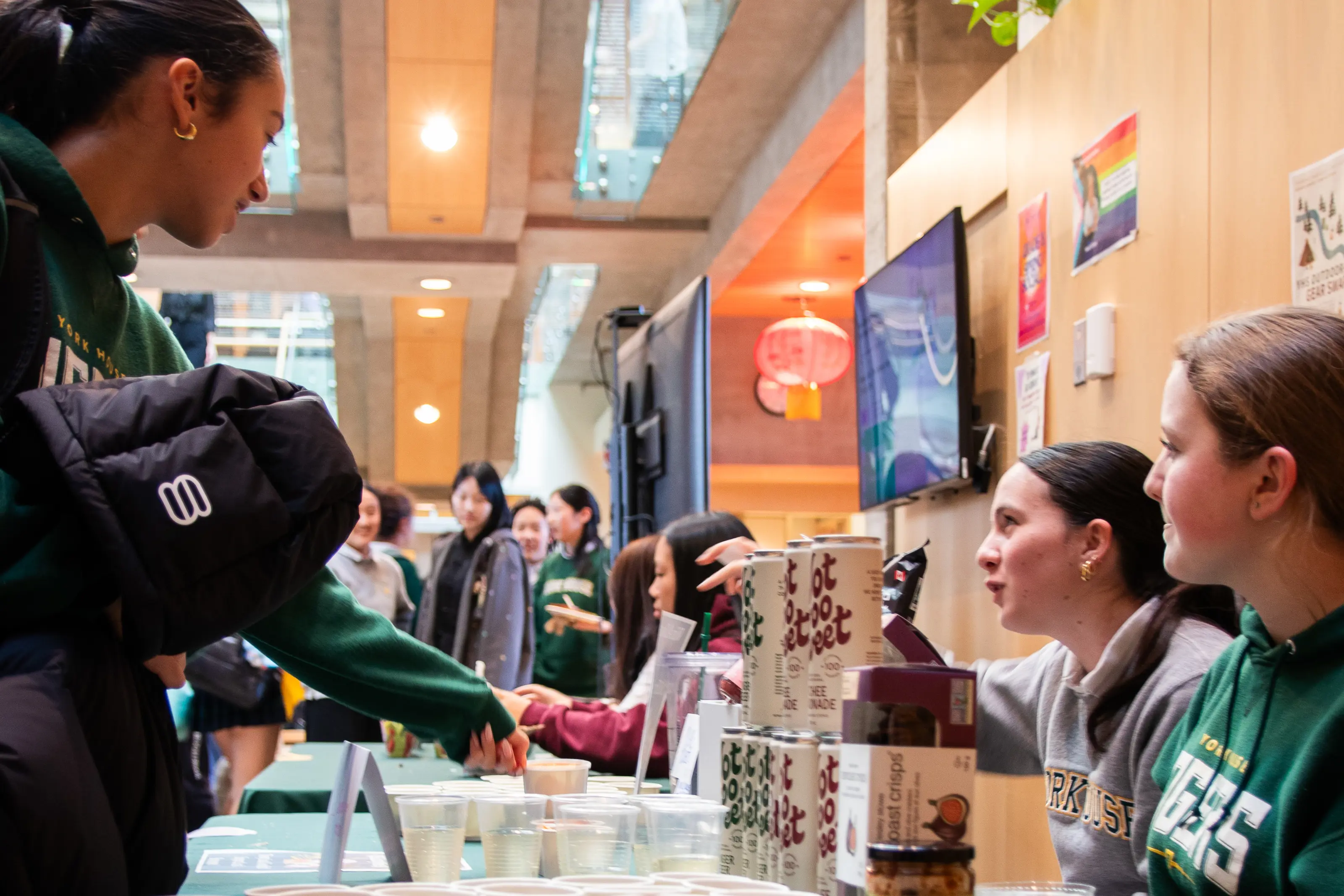  OptimizedImage,entrepreneurship,senior school,students,atrium,,Optimized