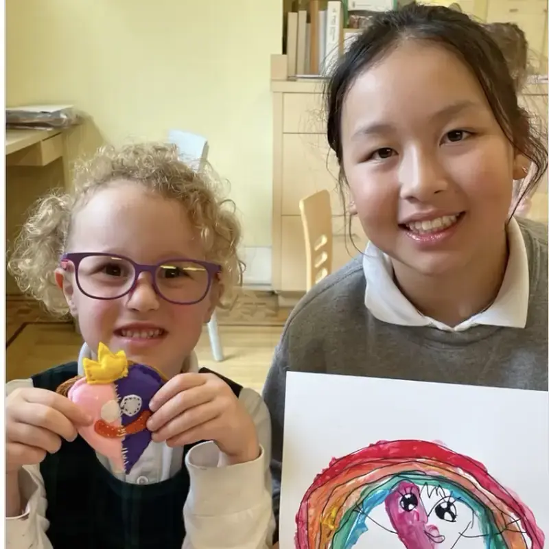 SK Students Join Grade 6 for Monster Puppet Project