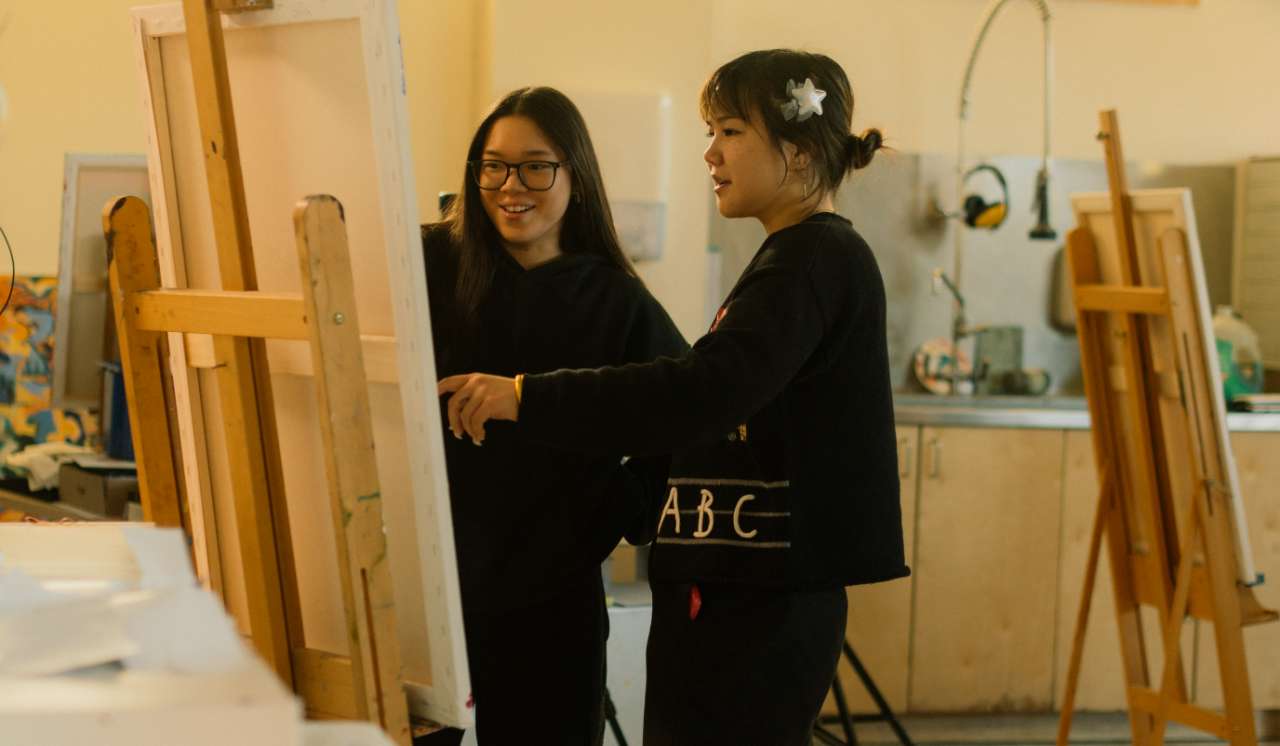 Students in Art class